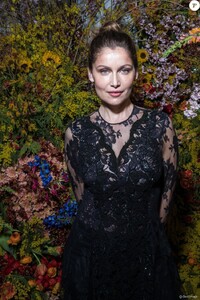 4676075-exclusif-laetitia-casta-lors-de-la-soi-950x0-2.jpg