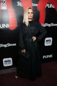 Mena+Suvari+Premiere+Epix+Punk+Arrivals+rZeyTFJgDf0x.jpg