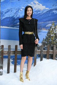 Liu+Wen+Chanel+Photocall+Paris+Fashion+Week+hVmm96gjrN-x.jpg