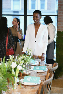 Flaviana+Matata+ELLE+INCO+2019+Impact+Awards+SlferQuJiq6x.jpg