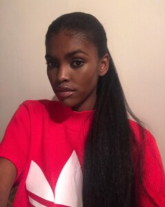 642415865_officialamilnaestevao15474256041956269428380691290_736078499.thumb.jpg.e1d507bfcb159c67c2c3dc9ea3d1cb93.jpg