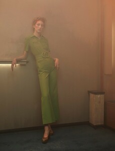 691521701_01_THEHIVE_MODELS_LORNAFORAN_EDITORIAL_LORNAFORANNUMEROCHINABYKATJAMAYERANDSAMUELFRANCOIS.thumb.jpg.ef7cacdc8ee573c043ea91ca51abf7fc.jpg