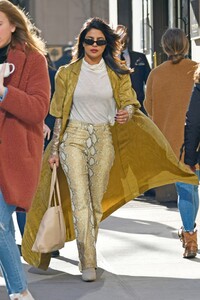       cho190319BZNimage114.jpg