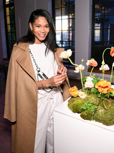 Chanel+Iman+Pandora+Garden+VIP+Launch+Moment+m6lhQqQTchMx.jpg