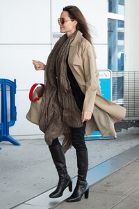        jol310319BZNimage121.jpg