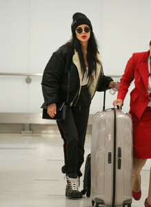 Nicole+Scherzinger+at+LAX+NdJr7P3j5rUx.jpg