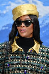 Naomi+Campbell+Chanel+Photocall+Paris+Fashion+z2MN_WeLKXKx.jpg