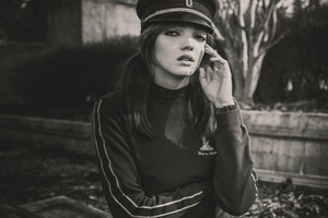 926024771_15_THEHIVE_MODELS_ELLIASOPHIA_BOOK.thumb.jpg.6a205dde8473609057a8428e75fff328.jpg