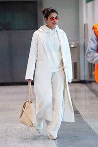        cho180319BZNimage7.jpg