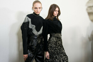 948283919_IsabelMarantFall2019Backstagexe9HTveTQavx.thumb.jpg.f4900a85dc1a28dd3bdbe3baaa49dd50.jpg