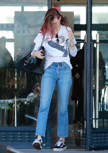         pri110319BZNimage8.jpg