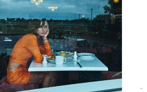 AD.Holiday_SS_2019.Bailey.4_3.thumb.jpg.fac83314ecd3d214bc315c589a2eed83.jpg