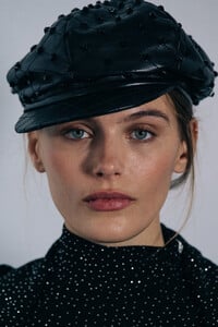 Adam-Katz-Sinding-Backstage-Balmain-Paris-Fashion-Week-Fall-Winter-2019-2020_AKS5441.thumb.jpg.308bcd28618a4891d44c7b6853fccdb1.jpg
