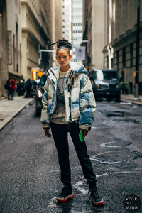 Adesuwa-Aighewi-by-STYLEDUMONDE-Street-Style-Fashion-Photography20190213_48A2708.thumb.jpg.3ffab0fa7fbcb7c7de7a372f927b1ff2.jpg