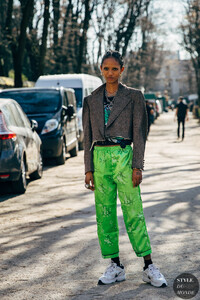 Adesuwa-Aighewi-by-STYLEDUMONDE-Street-Style-Fashion-Photography20190226_48A4159.thumb.jpg.12749a906137ecfc112b356e002b56b2.jpg