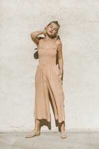 Alina-17.thumb.jpg.5f79d6fb6d159b972a256d6314844203.jpg