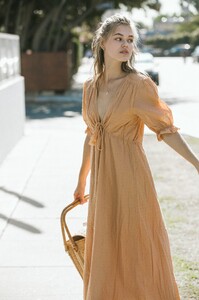 Alina-95.thumb.jpg.1065e9384530bd65460268580d24d7c3.jpg