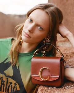 Chloe_3-1-819x1024.thumb.jpg.b34f09be8bad8335b72ba093d077b252.jpg