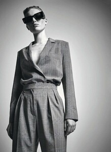 Jess-PW-Model07.thumb.jpg.96ffe47bf1f8af6ee34760a9d4d3a59b.jpg