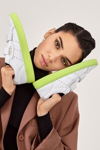 Kendall-Jenner-adidas-Originals-Sleek-Campaign08.jpg