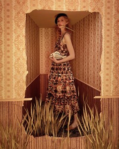 Leah-Rodl-Editorial03.thumb.jpg.3dbc0fd0cbaf9ff0a26f9e171acd207a.jpg