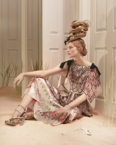 Leah-Rodl-Editorial05.thumb.jpg.4cbc97d2a4f71c48cd2bad79b2793ab2.jpg