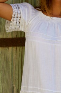 Raela-off-the-shoulder-linen-dress-white-detail.jpg