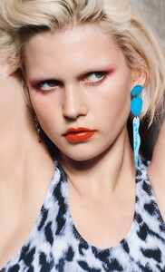 SHOT_06_PINK_EYE_127_v3_RGB-1829x3000.jpg