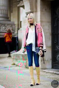Soo-Joo-Park-by-STYLEDUMONDE-Street-Style-Fashion-Photography0E2A1861-700x1050@2x.jpg