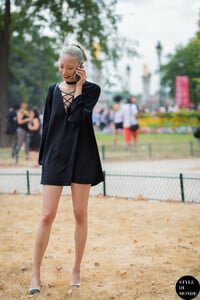 Soo-Joo-Park-by-STYLEDUMONDE-Street-Style-Fashion-Photography_MG_7095-700x1050.jpg
