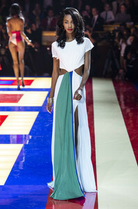 Tommynow-RS19-0066.thumb.jpg.fe8bd043d743ebeaaf1bf5852a116ecd.jpg
