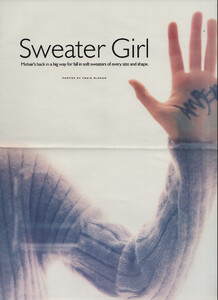 WFashionEurope06-0794Sweater02.thumb.jpg.597c70bb0052bdde82cae9d063fec3f4.jpg