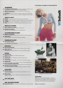 WFashionEurope06-0794content.thumb.jpg.9cd3d07353e33cf3f0ee540de965c71a.jpg