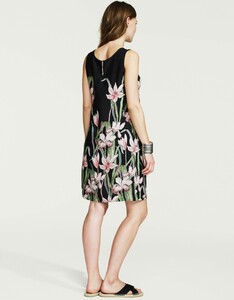 XXXL-104685833MULTI-2.jpg