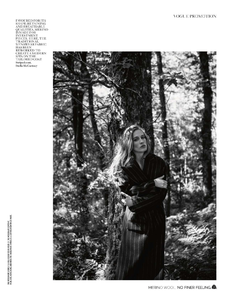 Yemchuk_Vogue_UK_October_2013_02.thumb.png.105f3907713a9be53996d1363c80fab7.png