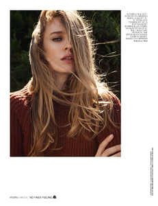 Yemchuk_Vogue_UK_October_2013_03.thumb.png.22dbb147ce277ca207f77abff4202969.png