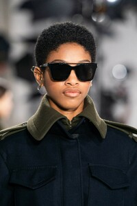 _VIE0423.thumb.jpg.f0f2475c20a2012ed7fb4245a4819b21.jpg