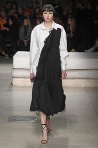 act-n-1-rtw-fall-2019-milan-fashion-week-mfw-011.thumb.jpg.145bea253f31a7207fcf219216d31369.jpg