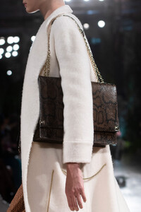 aigner-clp-rf19-5327.thumb.jpg.b7dc47662188398de1b051b2e995362e.jpg