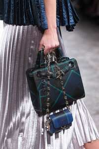 aigner-clp-rf19-5631.thumb.jpg.b366cf47a59c77901c428d99021fd8e4.jpg
