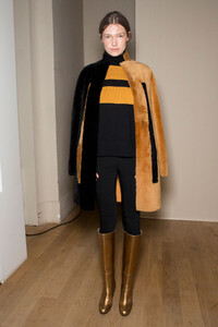 akris-bks-z-rf19-6279.thumb.jpg.53a33b483614744f55eebe3a80476c9a.jpg
