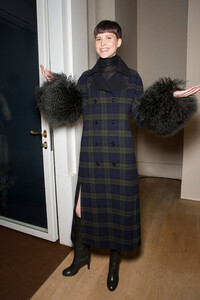 akris-bks-z-rf19-6307.thumb.jpg.2f8df6a6494ec48fdcba264366f2cd06.jpg