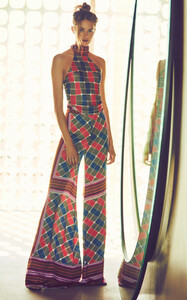 alexis-print-roel-wide-leg-printed-pants.thumb.jpg.d447ed492c0fda81bde2ffeeab317f7a.jpg