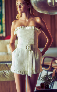 alexis-white-brin-strapless-linen-romper.thumb.jpg.74663009cdfd69b3a4ca2e4e3fe8460f.jpg