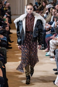 altuzarra-rf19-0007.thumb.jpg.7af2357dc4fe7e13049a9ff36e46ff2f.jpg
