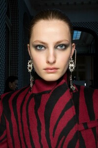 backstage-defile-altuzarra-automne-hiver-2019-2020-paris-coulisses-70.thumb.jpg.73c042dfdb42a8b55928560e305010b9.jpg