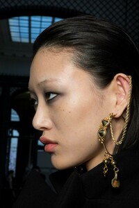 backstage-defile-altuzarra-automne-hiver-2019-2020-paris-coulisses-74.thumb.jpg.6d21bc6a00fbfd9368ce8880b1384c5c.jpg