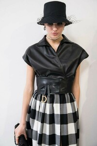 backstage-defile-christian-dior-automne-hiver-2019-2020-paris-coulisses-261.jpg