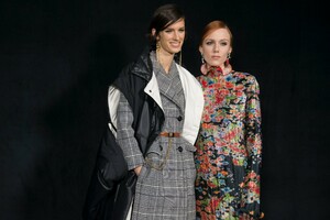 backstage-defile-givenchy-automne-hiver-2019-2020-paris-coulisses-141.thumb.jpg.2ec1cadd32256d13dd5437d64a2280ac.jpg