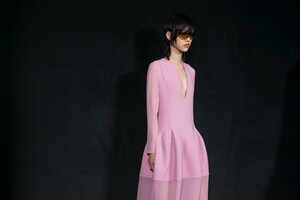 backstage-defile-givenchy-automne-hiver-2019-2020-paris-coulisses-210.thumb.jpg.d9f9d39cecbbb18cf6acf7df8a160ce4.jpg